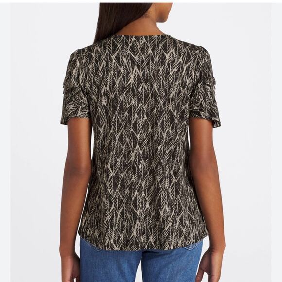 Nic+Zoe Tops Nzt Sketched Leaves Flutter Sleeve Split Neck Tee Size Medium - Picture 2 of 8